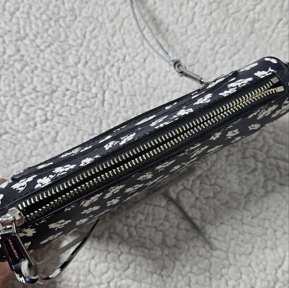 NWOT Rebecca Minkoff Avery Crossbody Bag/Clutch Saffiano Leather Floral Print - Picture 4 of 13
